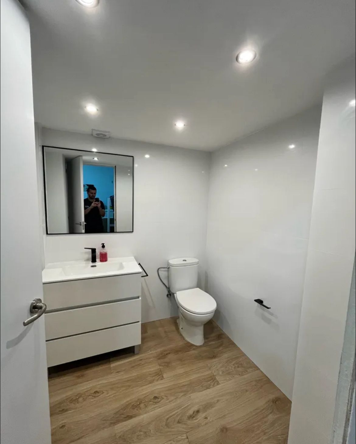 Baño integral · Valencia después de la reforma de SGO Services